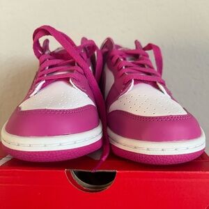 NIB Nike Dunk Low Laser White & Fuchsia 6Y Barbie Pink Back to School